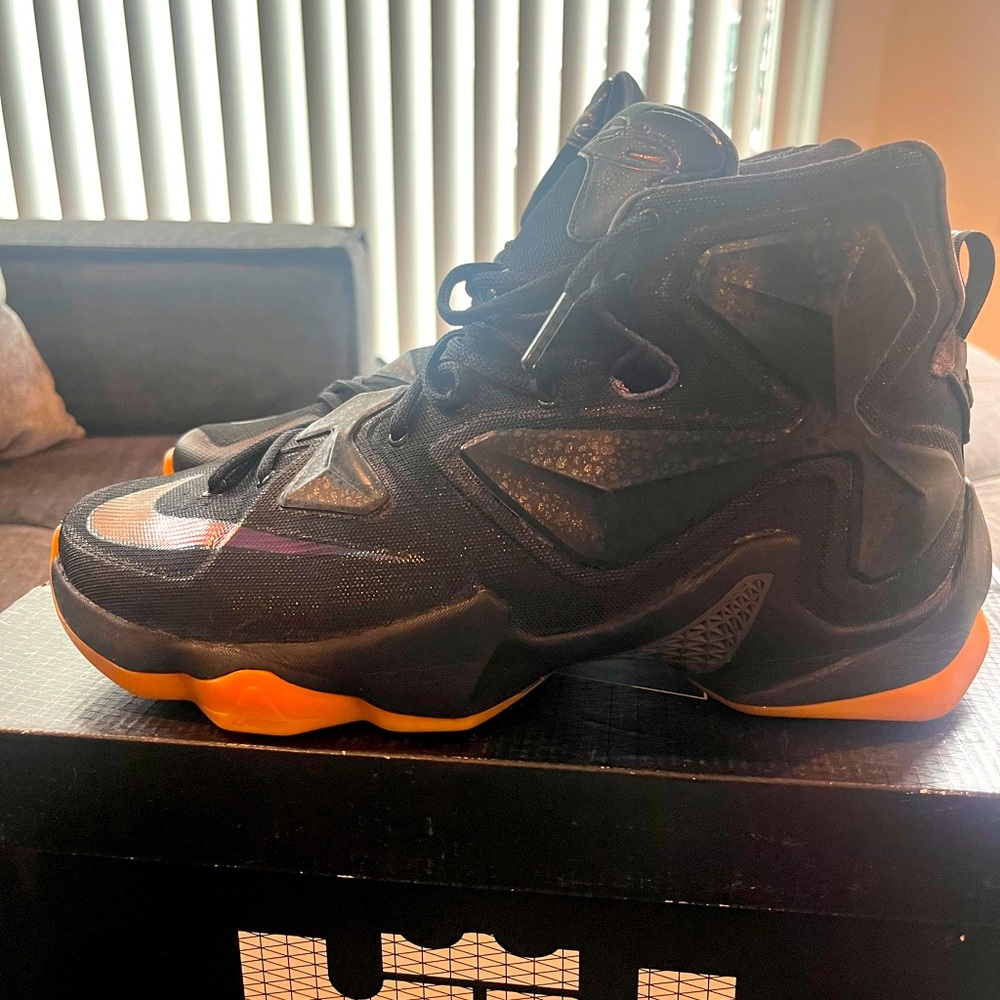 Lebron 13 sz 11 color black